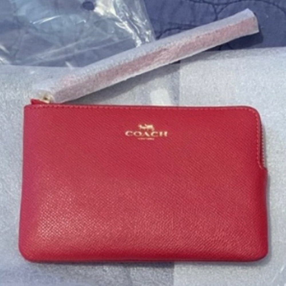 New COACH Corner Zip Wristlet/Wallet